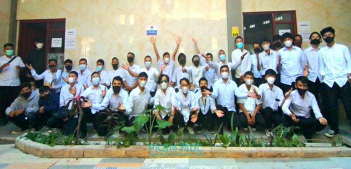 Kegiatan UPK T.A 2021-2022/UPK Paket A,B,C/Foto Bersama siswa Paket C 